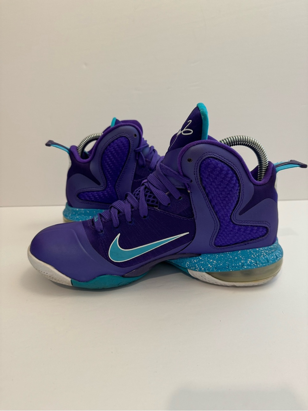 Nike LeBron 9 Summit Lake Hornets 472664-500 GS Size 6.5Y Basketball Shoes - Picture 6 of 9